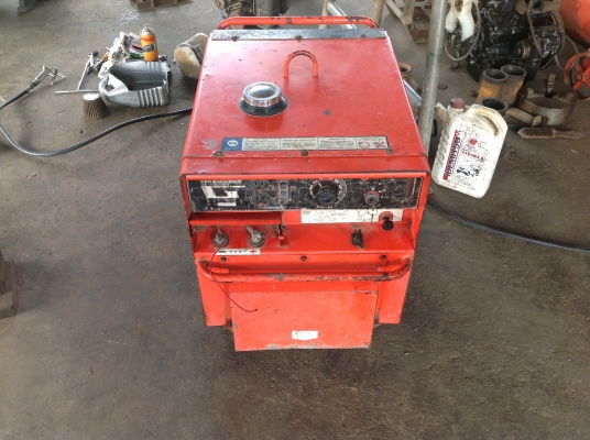 ขายเครื่องเชื่อมสนามเก่าญี่ปุ่นยี่ห้อ Denyo เป็นเครื่องเบนซิลขนาด 9 แรงม้า ไดขนาด2.5 kw สภาพสวยมากๆ พร้อมใช้งานทันที