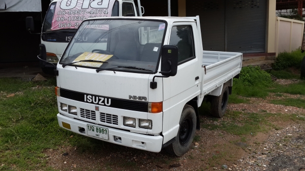 รถบรรทุกอีซูซุ 4ล้อ เครื่อง88