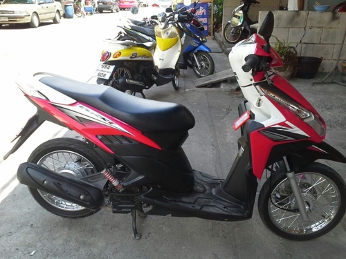 click I ปี 53  สีชมพู  รถสวยมาก เครื่องเดิมๆ มีเล่ม เอกสารครบ