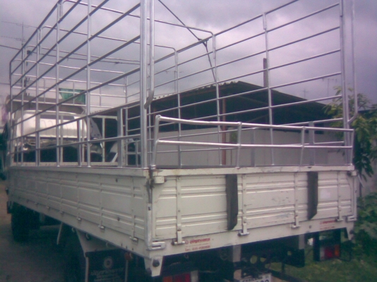 6 ล้อ ISUZU EURO.3 NQR 175 แรงม้า *คอมมอนเรว* ยาว 5.60 ม. * รถสวยเดิม+สวยจริง *รถห้างแท้ ๆ*