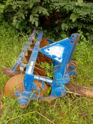 FORD 77 T3 ไอ้หนุ่มเสื้อลาย หาง 3 หาง 7 ใบดัน ยี่ห้อ TT พร้อมเล่มทะเบียน