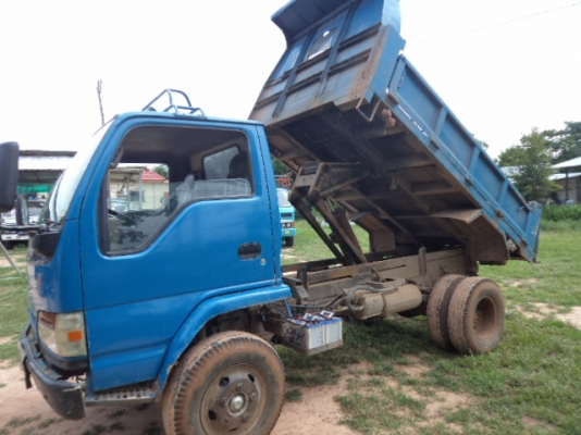 ขายรถอีซูซุ6ล้อดั้มหัวการ์ตูนเครื่อง115แรงม้าราคาถูกๆๆๆ สภาพรถใช้งานทุกวัน