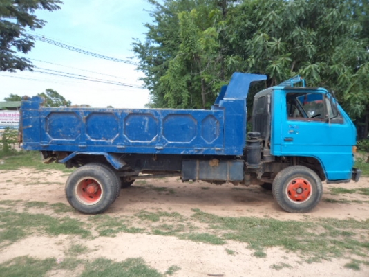 ขายรถ6ล้ออีซูซุดั้มเครื่อง145แรง พวงมาลัยเพาเวอร์(ไม่มีเล่มนะคับ)