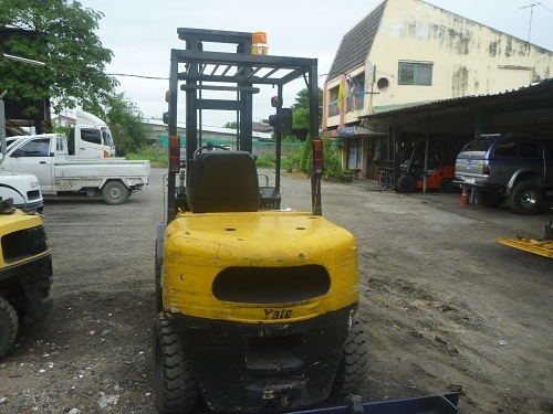 ขายForklift 3.0T,Diesel 4 mm.เกียร์ออโต้ ยางตัน งายาว 1070 cm.