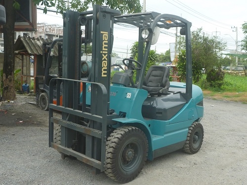 Forklift 2.0T เบนซินติดแก๊ส  3.0 MM. เกียร์ออโต้ ยางตัน สภาพใหม่พร้อมใช้งาน