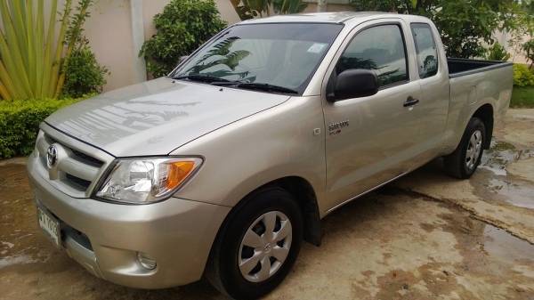 ขายรถที่บ้านถูกด่วน ปี 2005 เจ้าของเดียวเครื่องช่วงล่างดีคัทซีสวย ขับแน่นๆ  cd/mp3  พร้อมใช้ ตัว J