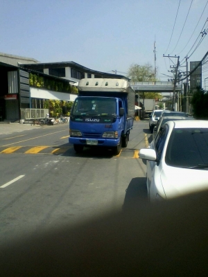 ขายรถ 4 ล้อกลาง