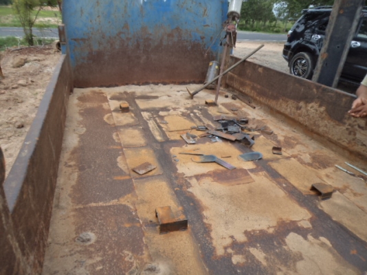 ขายกะบะดั้มเป็นของรถ6ล้ออีซูซุร็อก  ยาว 3.60 กวาง 2.15