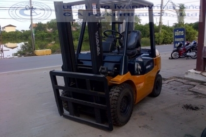 ขายรถ โฟล์คลิฟท์ TOYOTA รุ่น 7-FD25