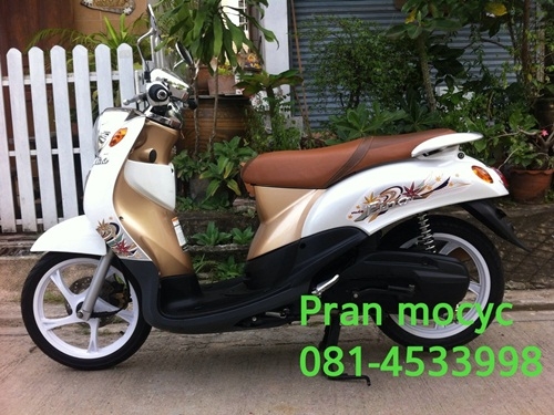 ขาย yamaha fino สีขาวน้ำตาล ปี2555