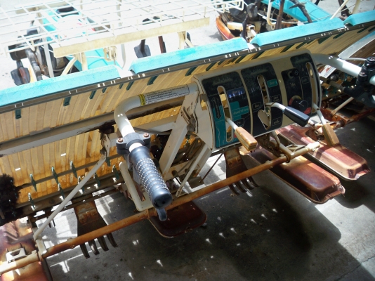 ขายด่วนรถดำนา (มือสอง) ขายด่วนรถดำนา (มือสอง)