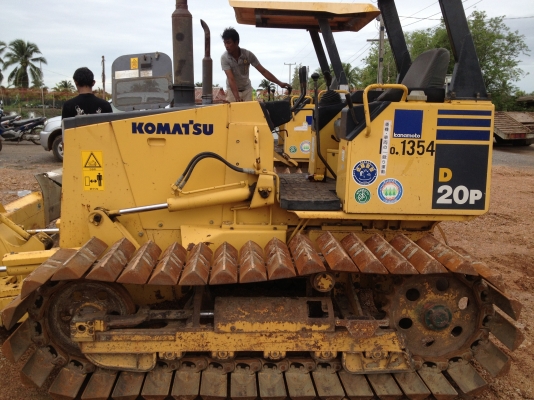 รถดัน โคมัสสุ D20P-7E รถดัน โคมัสสุ D20P-7E