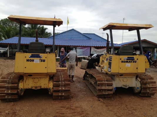 รถดัน โคมัสสุ D20P-7E รถดัน โคมัสสุ D20P-7E