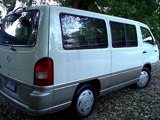 รถตู้เบนซ์ ปี 2001 เครื่อง 2900 ดีเซล สีขาว พร้อมใช้งานค่ะ