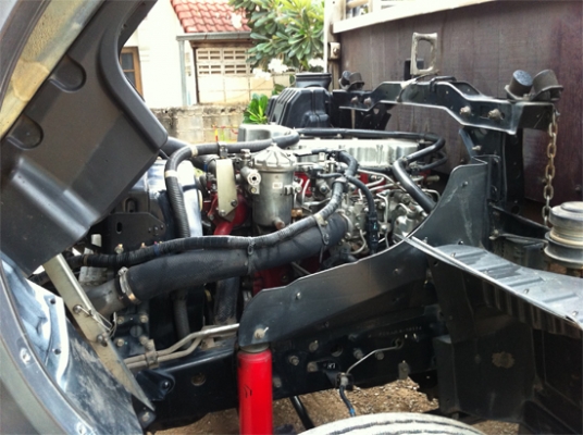 ขาย 6 ล้อ HINO MEGA 500 175แรงม้า กระบะคาร์โก้โครงเหล็ก กว้าง2.40เมตร ยาว5.60เมตร