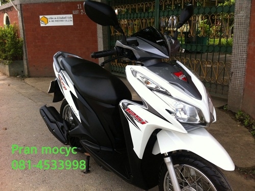 ขายhonda click สีขาวเทา ปี2555