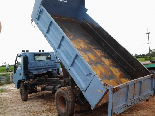 Isuzu NPR120 ดั้มสามมิตรห้างแท้ปี 38 F หน้า หลัง แอร์เย็น Isuzu NPR120 ดั้มสามมิตรห้างแท้ปี 38 F หน้า หลัง แอร์เย็น