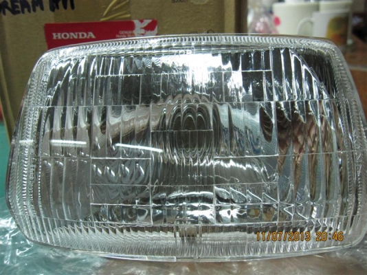 ขายพู่ขัดล้อ งานเก่า สวย และจานฉาย (ไฟหน้า) ดรีมคุรุแท้ของใหม่ยังไม่ได้ใช้ ขายพู่ขัดล้อ งานเก่า สวย และจานฉาย (ไฟหน้า) ดรีมคุรุแท้ของใหม่ยังไม่ได้ใช้