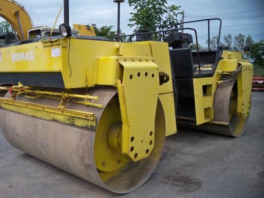 รถบด เก่านอก BOMAG ลดราคาเหลือ 630,000 บาท