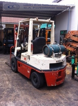 ขาย รถโฟล์คลิฟท์ NISSAN รุ่น NH-02