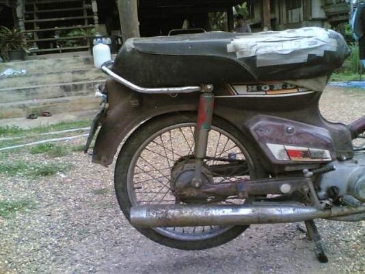 ขาย Honda C700 หรือโฉมนันทิดาทะเบียนพร้อมโอนเครื่องดีพอใช้อะไหร่ต้องเก็บโครงไม่ผุขายตามสภาพเหมาะเอาไปทำคลาสสิค ขาย 6900 บาท