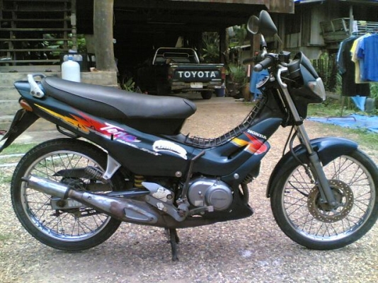 ขาย Honda NovaTeana ทะเบียนพร้อมโอนเครื่องดีแห้งๆสียังสดถาษีขาดปี 47 รถพร้อมใช้ ขาย 5900 บาท