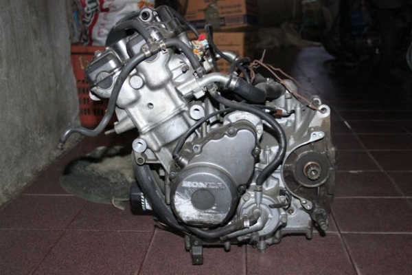 ขายเครื่อง cbr400 ปี90