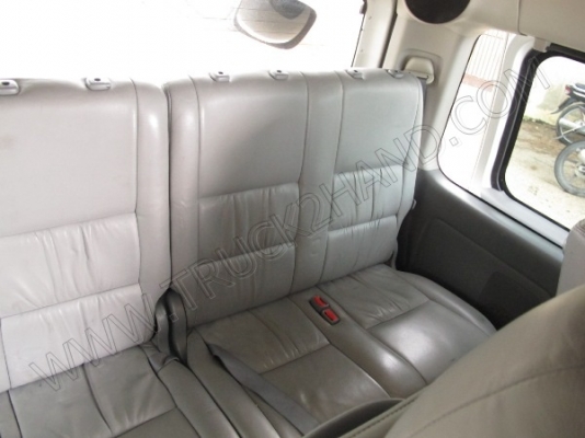 รถตู้ ยี่ห้อ TOYOTA ปี 2005