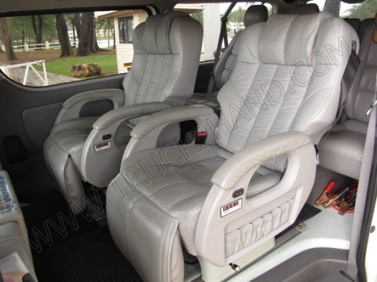 รถตู้ ยี่ห้อ TOYOTA ปี 2005