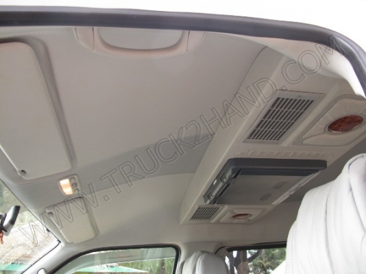 รถตู้ ยี่ห้อ TOYOTA ปี 2005