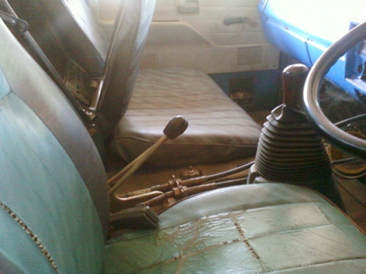 ขายรถบรรทุก6ล้อดั้ม อี่ซูซุ เอ็นพี่อาร์   เกียร์ร็อค เพาเวอร์ เอฟหน้าหลัง ยางสวยทุกเส้น ทะเบียนพร้อมโอน