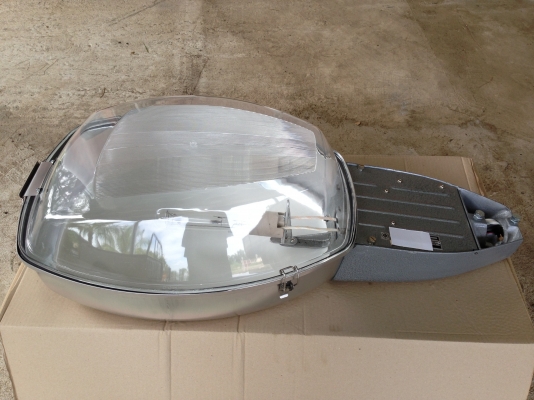 ขายโคมไฟทาง โซเดี่ยม 250 w