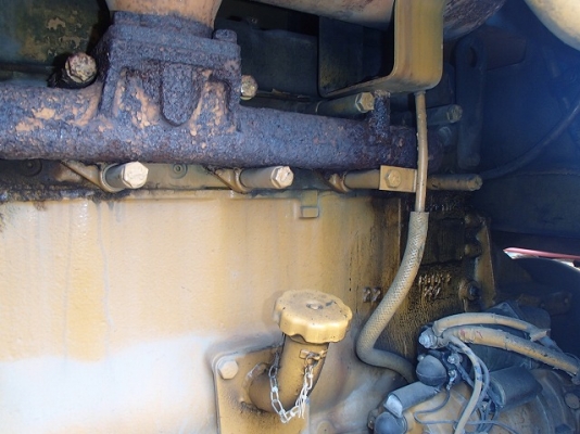 515-2-12070รถตักล้อยาง รถจอดที่CSนวนคร แล้วครับ