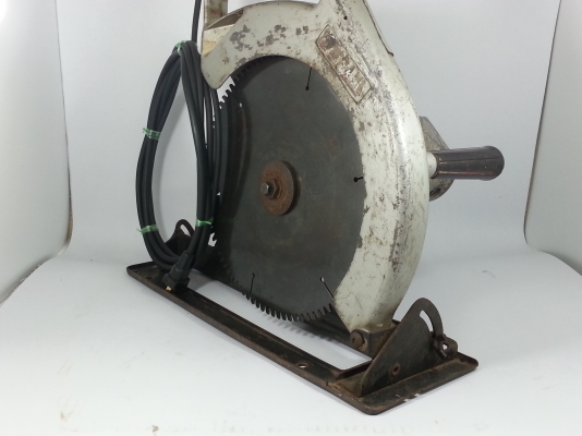 เครื่องเลื่อยวงเดือนmakita รุ่น5103N สภาพพร้อมใช้งานครับ