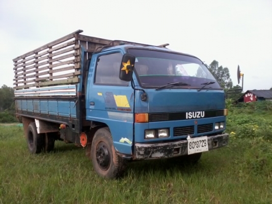 ขาย NPR สวยๆสักคัน ราคาถูกๆมาแล้วคับท่าน