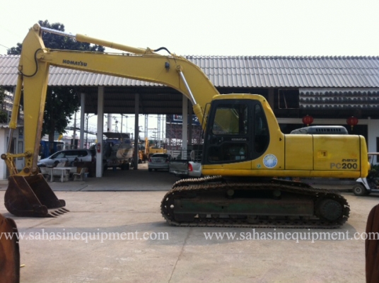 รถขุด PC200-6 S/N 840XX รถนอก สภาพดี บจก.สหสินอีควิปเม้นท์ โทร.081-5851880, 02-5168100-1