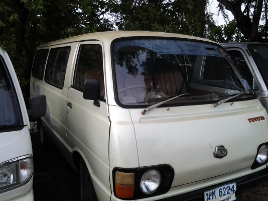 ลดราคาพิเศษสุดๆ 55,000.- เท่านั้น  รถตู้โตโยต้า เครื่องดีเซล 2L 2400 เพิ่งวางใหม่