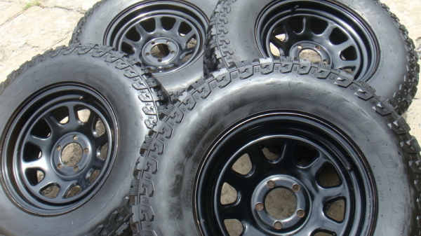 ขายยางMud Maxxis764 ขนาด245 75 r16 ปี10 ดอกลึก12มิล