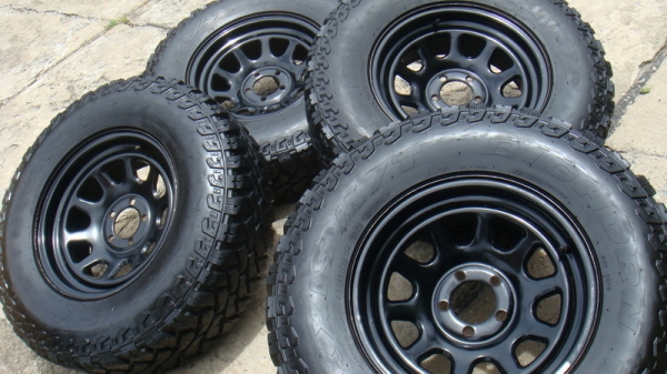 ขายยางMud Maxxis764 ขนาด245 75 r16 ปี10 ดอกลึก12มิล