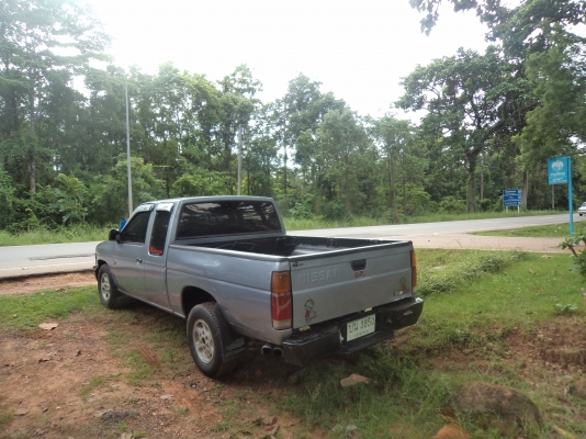 กระบะแค็ป นิสสันบิ๊กเอ็มฝาแดง ปี 37 กระบะแค็ป นิสสันบิ๊กเอ็มฝาแดง ปี 37