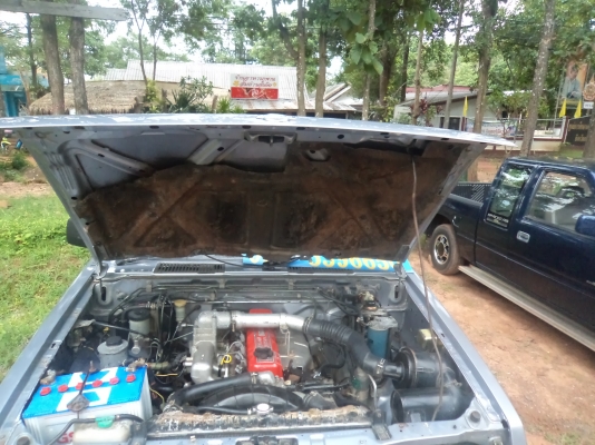 กระบะแค็ป นิสสันบิ๊กเอ็มฝาแดง ปี 37 กระบะแค็ป นิสสันบิ๊กเอ็มฝาแดง ปี 37