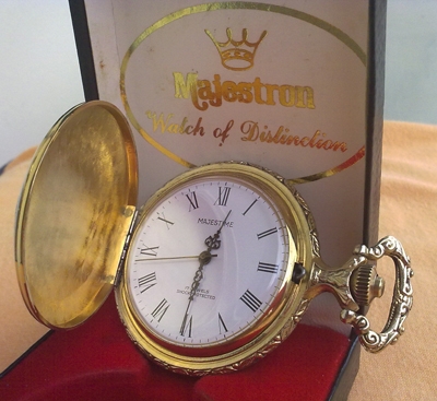 นาฬิกา พกตลับแป้ง MAJESTRON Watch of distinction ไขลาน นาฬิกา พกตลับแป้ง MAJESTRON Watch of distinction ไขลาน