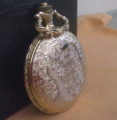 นาฬิกา พกตลับแป้ง MAJESTRON Watch of distinction ไขลาน นาฬิกา พกตลับแป้ง MAJESTRON Watch of distinction ไขลาน