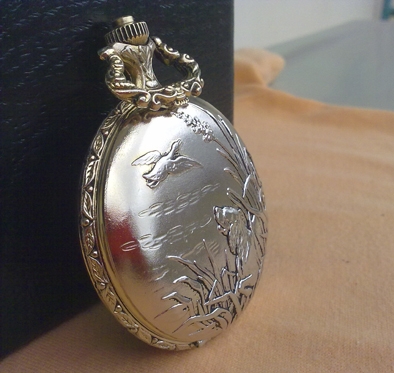 นาฬิกา พกตลับแป้ง MAJESTRON Watch of distinction ไขลาน นาฬิกา พกตลับแป้ง MAJESTRON Watch of distinction ไขลาน