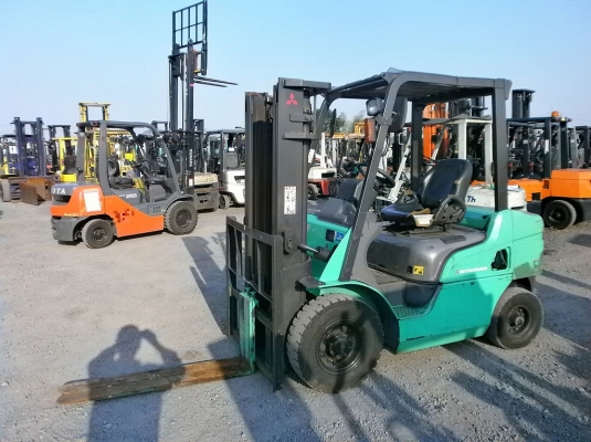 ขาย  MITSUBISHI  FD25  เครื่องยนต์ ดีเซล