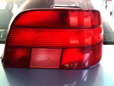 ไฟท้ายแดงล้วน บีเอ็ม E39 ซีรีย์ ห้า ไฟท้ายแดงล้วน บีเอ็ม E39 ซีรีย์ ห้า