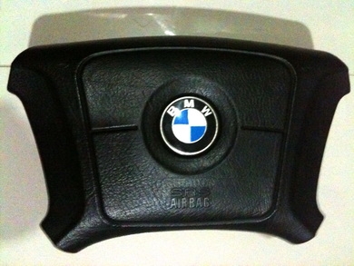 พวงมาลัย BMW airbag ราคา 3,700 บาท พวงมาลัย BMW airbag ราคา 3,700 บาท