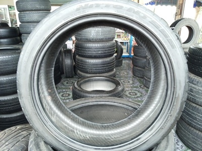 ขายยาง245/40/20 ปี 3808 NITTO NT555 JAPAN   1 คู่