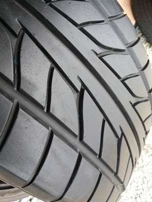 ขายยาง245/40/20 ปี 3808 NITTO NT555 JAPAN   1 คู่