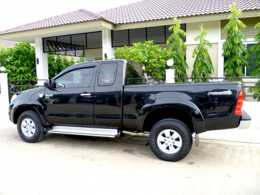 รถบ้าน TOYOTA 2011 VIGO D4D สี :ดำ วิ่ง 86xxx โล.